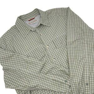 Simms Green Plaid Lightweight Button Down Fishing Shirt Men's Size‎ Medium